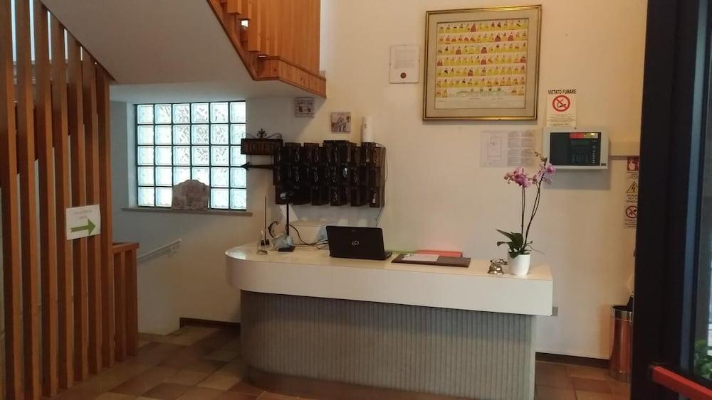 Hotel Sirena 贝拉里亚-伊贾马里纳 外观 照片